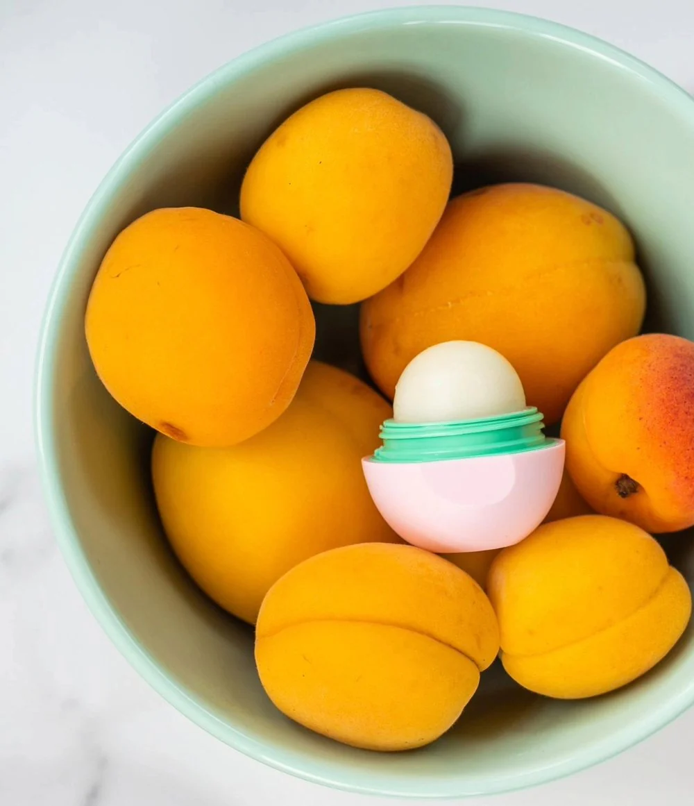 Apricot Lip Balm - eos